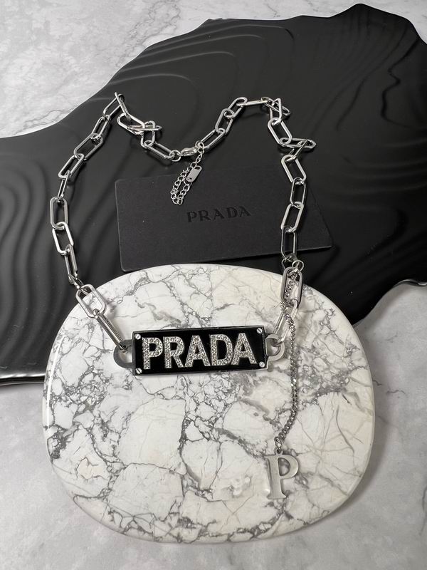 Prada necklace 06yxh02